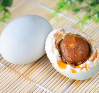 广西北部湾红树林海鸭蛋咸熟烤海鸭蛋多油起砂咸淡适中2件起批发图3