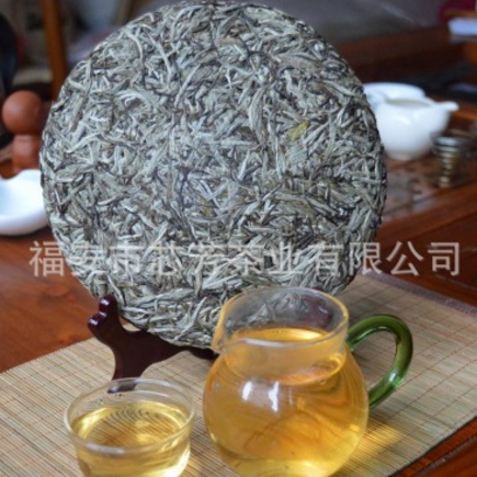 2012年日晒 福鼎白茶 白毫银针茶饼 高山茶 厂家茶叶批发300g图3