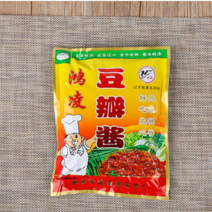 厂家直销鸿凌豆瓣酱 袋装大酱600g 东北特产酱批发图1