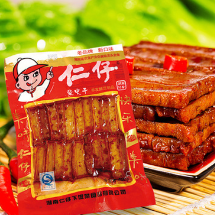 【厂家直销】仁仔休闲食品麻辣熟食100克柴火干豆干麻辣零食批发图2