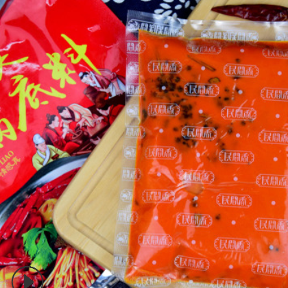 重庆特产牛油火锅底料150g袋装传统火锅料冒菜麻辣烫调料产地货源图3
