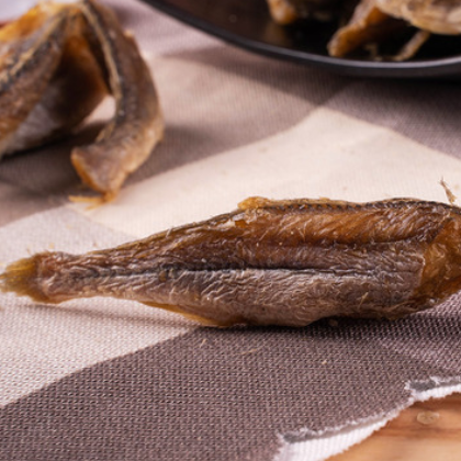 香酥小黄鱼 黄海特产香辣黄花鱼 海鲜零食黄花鱼干小吃鱼仔罐装图2