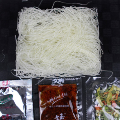 文玉麻辣牛肉米线106g/袋即食冲泡方面米线厂家直销1*18/箱图3